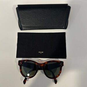 CELINE EYEWEAR
Round-frame tortoiseshell acetate sunglasses CL4003IN